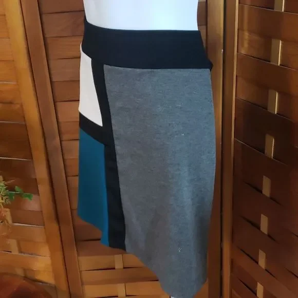 Maurices brand color block skirt - Picture 2 of 10